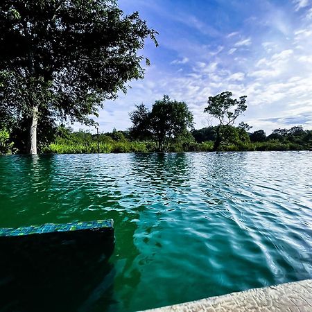 Ehalagala Lake Resort Sigiriya Luaran gambar