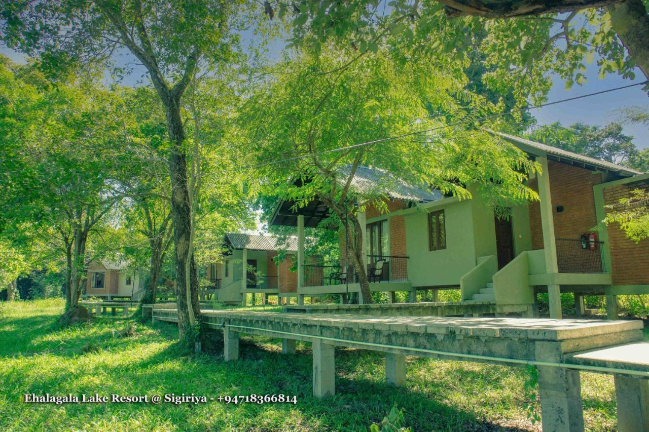Ehalagala Lake Resort Sigiriya Luaran gambar