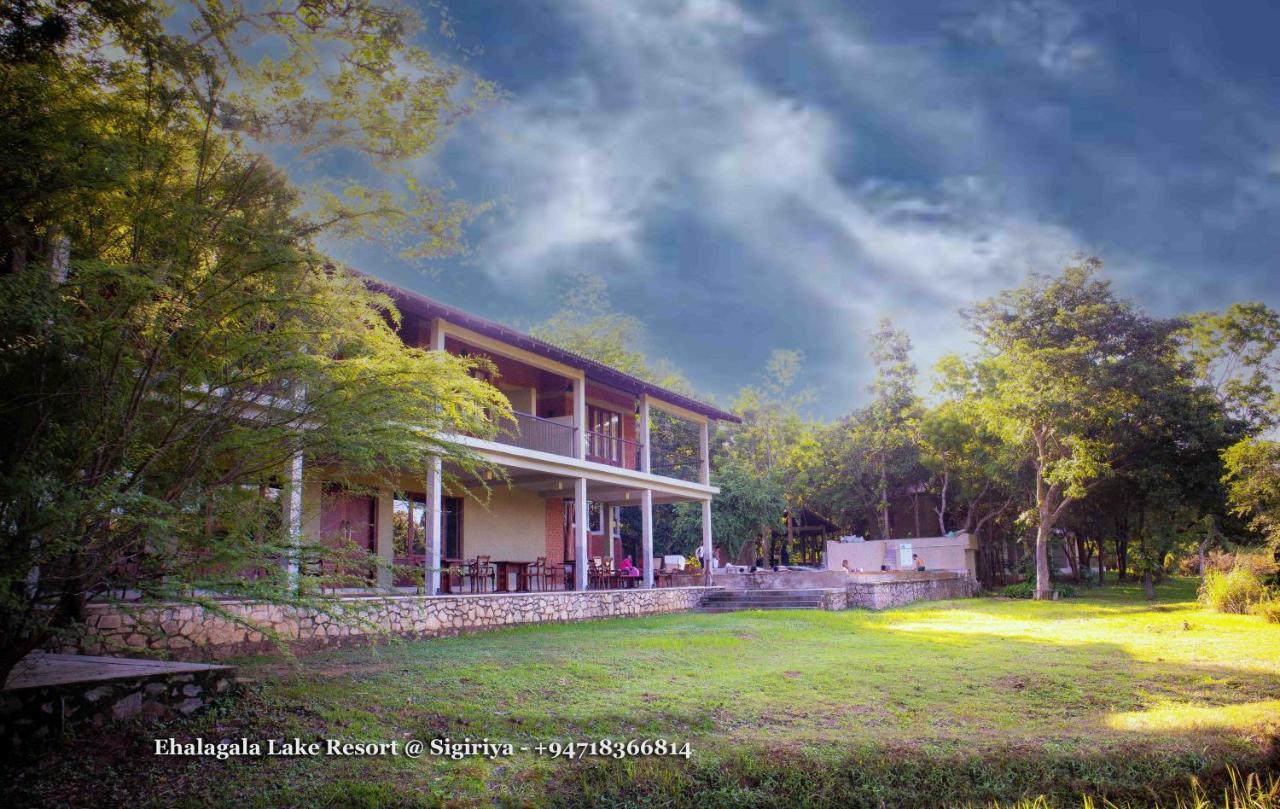 Ehalagala Lake Resort Sigiriya Luaran gambar