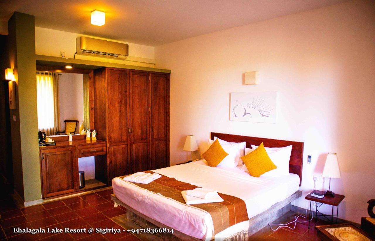 Ehalagala Lake Resort Sigiriya Luaran gambar