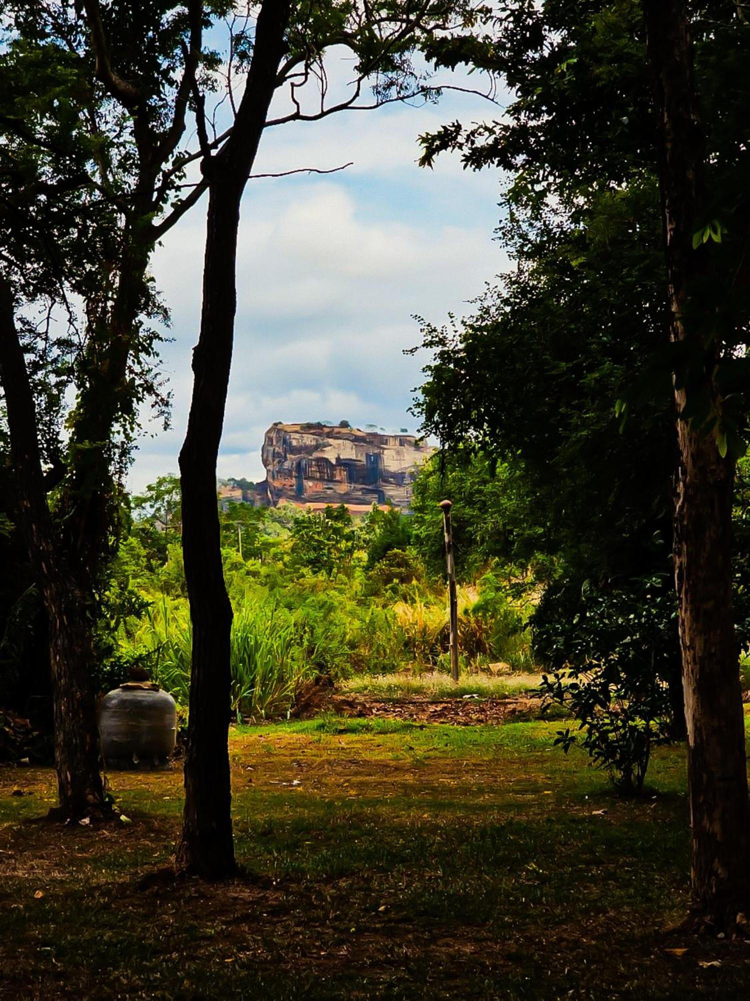 Ehalagala Lake Resort Sigiriya Luaran gambar